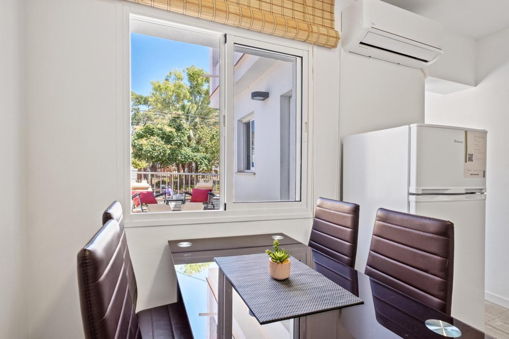 Apartamento En La Playa Con Terraza Malaga Zewnętrze zdjęcie
