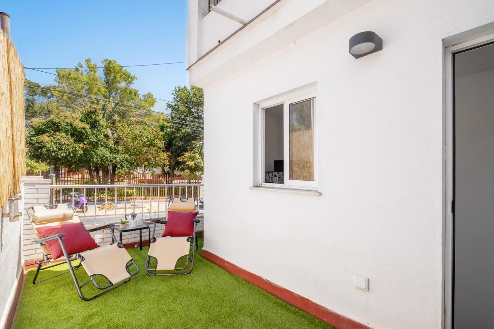 Apartamento En La Playa Con Terraza Malaga Zewnętrze zdjęcie