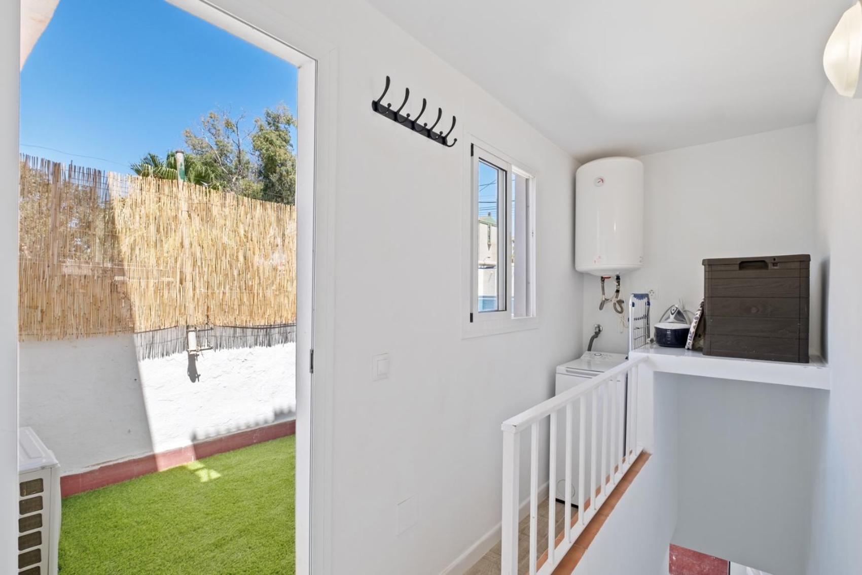 Apartamento En La Playa Con Terraza Malaga Zewnętrze zdjęcie