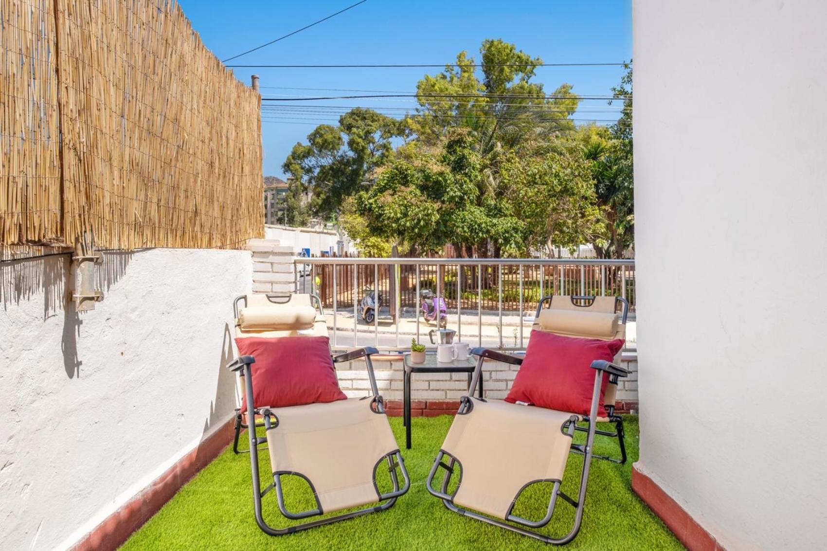 Apartamento En La Playa Con Terraza Malaga Zewnętrze zdjęcie