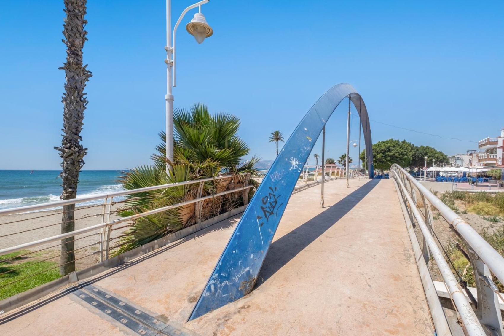 Apartamento En La Playa Con Terraza Malaga Zewnętrze zdjęcie
