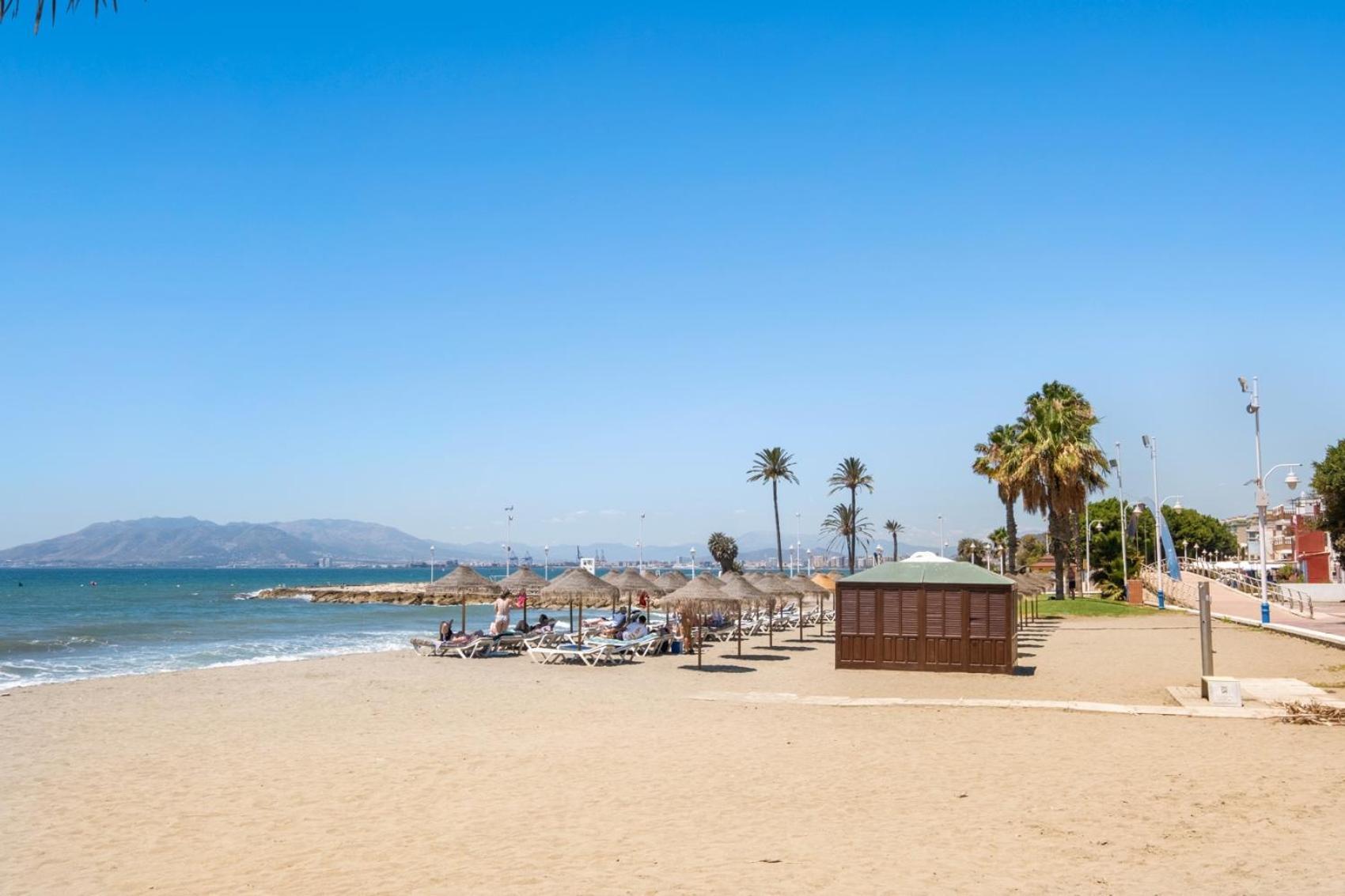 Apartamento En La Playa Con Terraza Malaga Zewnętrze zdjęcie