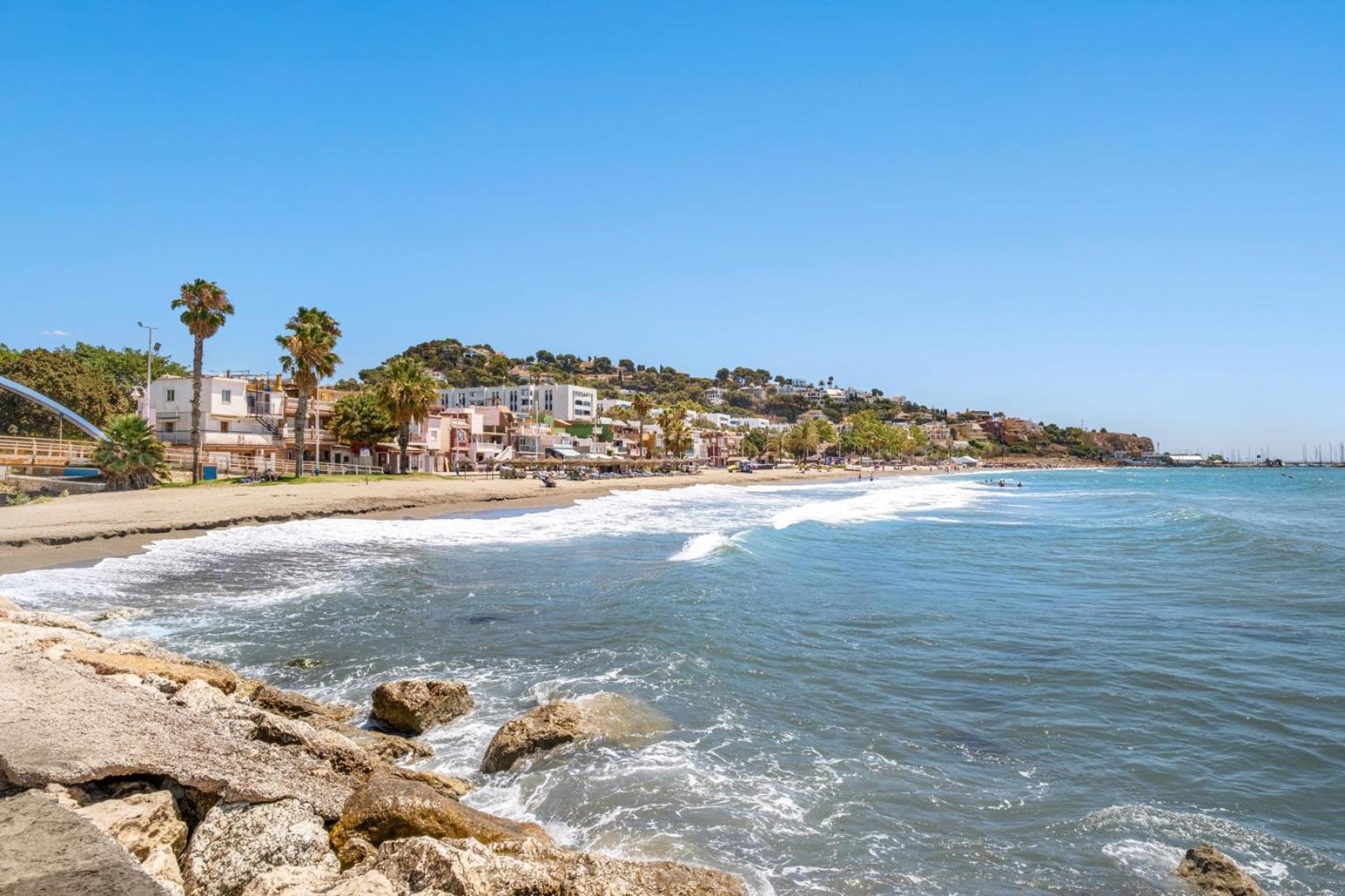 Apartamento En La Playa Con Terraza Malaga Zewnętrze zdjęcie