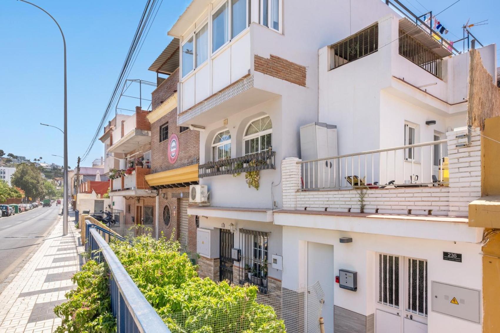 Apartamento En La Playa Con Terraza Malaga Zewnętrze zdjęcie